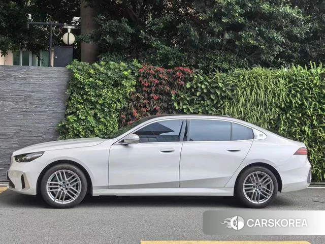 BMW 5 series id 4265580 из Китая 11