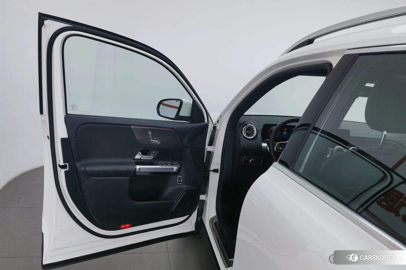 Mercedes-Benz GLB id 4467781 из Китая 11