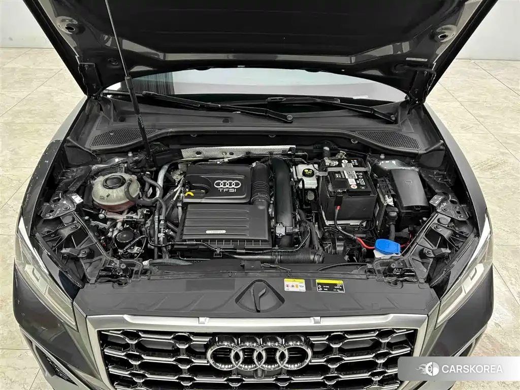 Audi Q2L id 4628405 из Китая 11