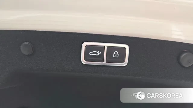 Hyundai Grandeur (GN7) id 3634506 из Кореи 11