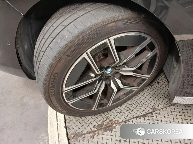 BMW 7 Series (G70) id 3377837 из Кореи 11