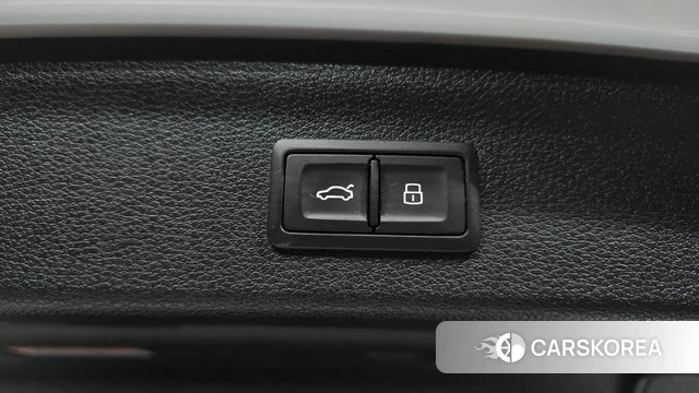 Audi Q3 (F3) id 3818224 из Кореи 11