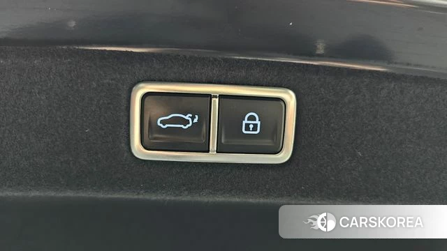 Hyundai Grandeur (GN7) id 4248318 из Кореи 11