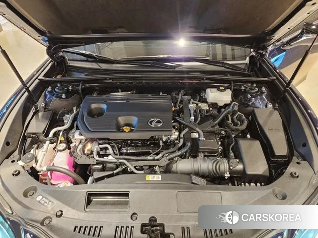 Lexus ES300h 7th generation id 3732676 из Кореи 11