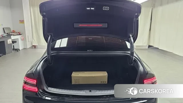 Genesis Electrified G80 (RG3) id 3508772 из Кореи 11