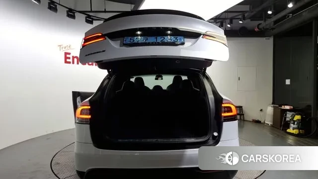 Tesla Model X id 3182997 из Кореи 11