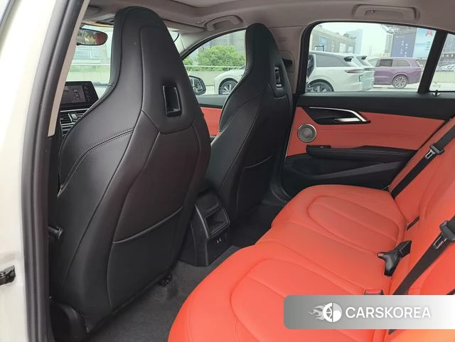 BMW 1 series id 4276284 из Китая 11