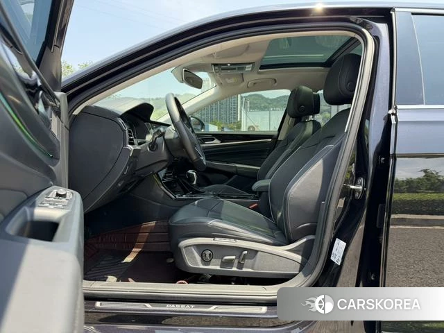 Volkswagen Passat id 4276472 из Китая 11