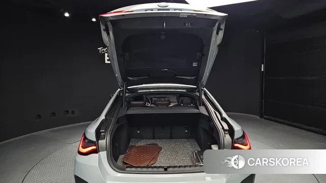 BMW i4 id 3555692 из Кореи 11