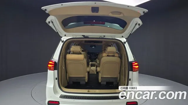 Kia The New Carnival id 2813577 из Кореи 11