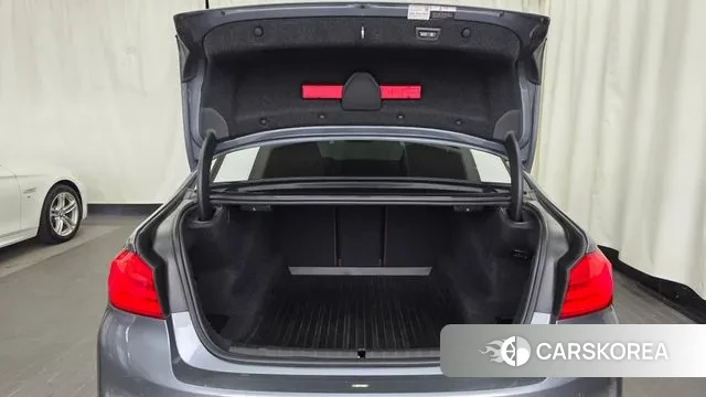 BMW 5 Series (G30) id 3747865 из Кореи 11