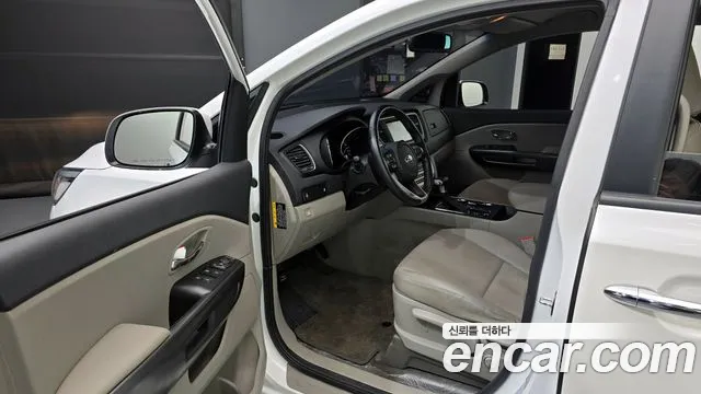 Kia The New Carnival id 2645811 из Кореи 11