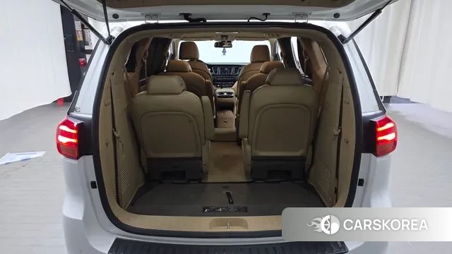 Kia The New Carnival id 3562697 из Кореи 11