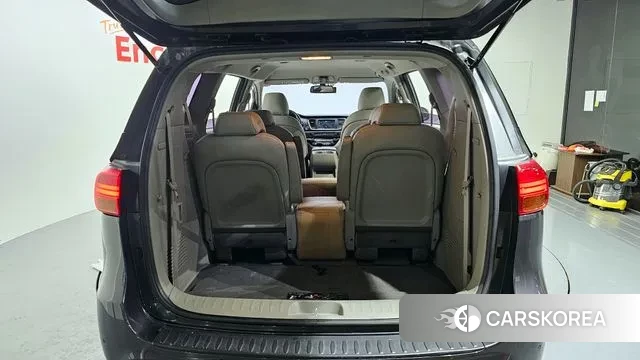 Kia All New Carnival id 3617340 из Кореи 11