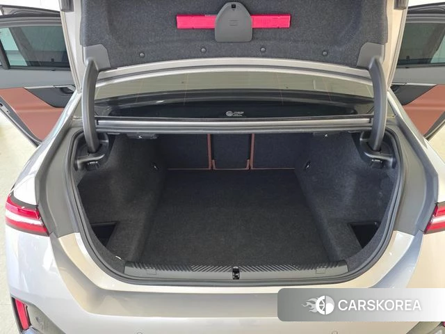 BMW 5 Series (G60) id 4206492 из Кореи 11