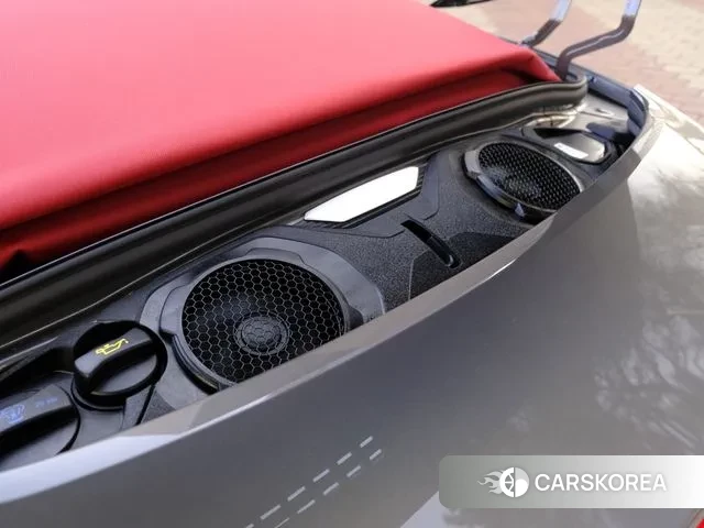 Porsche 911(992) id 3595230 из Кореи 11