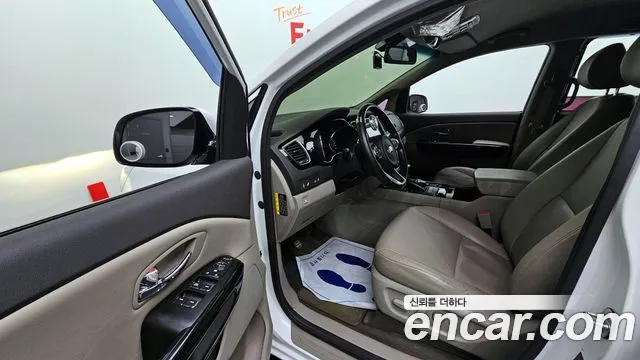 Kia All New Carnival id 2699355 из Кореи 11