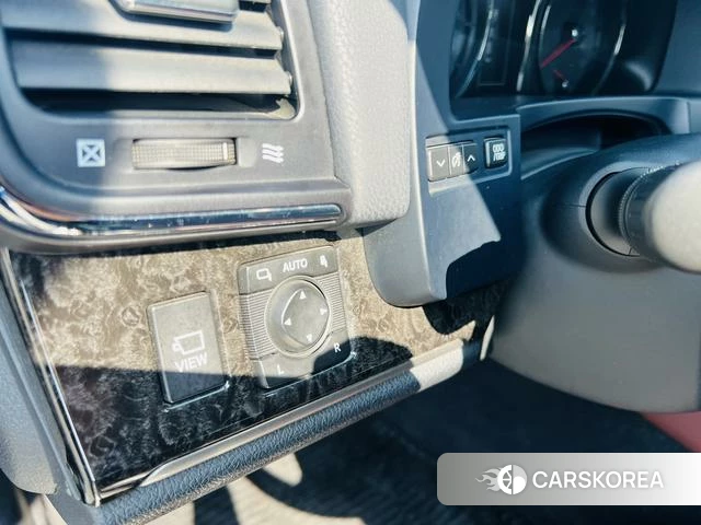Toyota crown id 4220891 из Китая 11