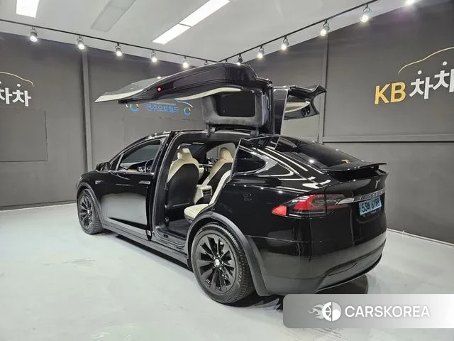Tesla Model X id 3514357 из Кореи 11