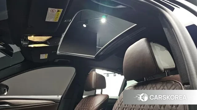 BMW 5 Series (G30) id 3284774 из Кореи 11