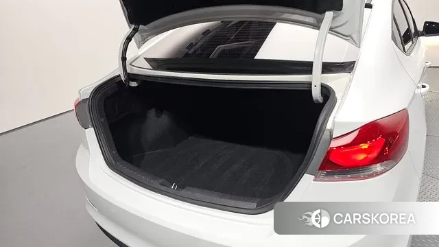 Hyundai Avante AD id 3357223 из Кореи 11