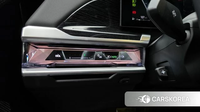 BMW 7 Series (G70) id 4222505 из Кореи 11