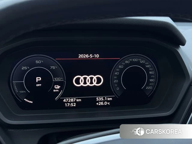 Audi Q5 e-tron id 4301169 из Китая 11