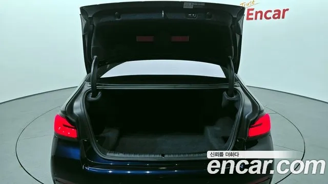 BMW 5 Series (G30) id 2949973 из Кореи 11