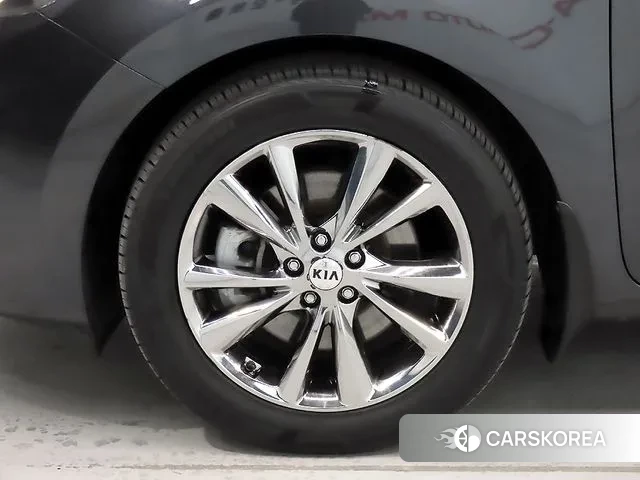 Kia The New Carnival id 3742563 из Кореи 11