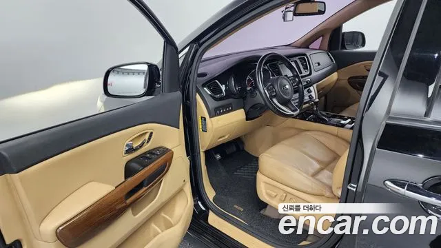 Kia All New Carnival id 2766085 из Кореи 11