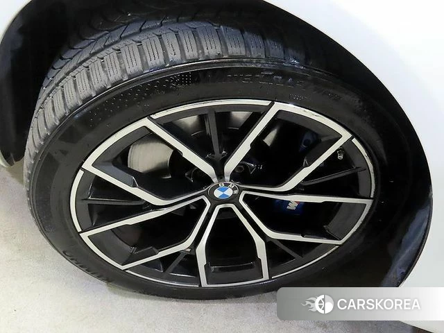 BMW 5 Series (G30) id 4206622 из Кореи 11