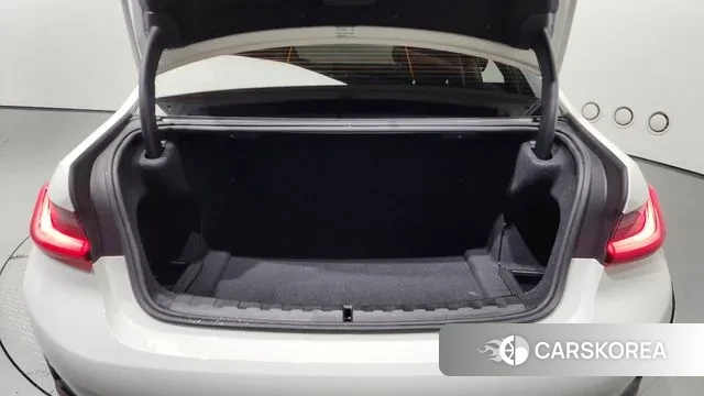 BMW 3 Series (G20) id 3037417 из Кореи 11