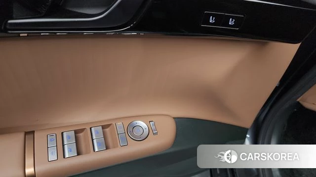 Hyundai Grandeur (GN7) id 4280718 из Кореи 11