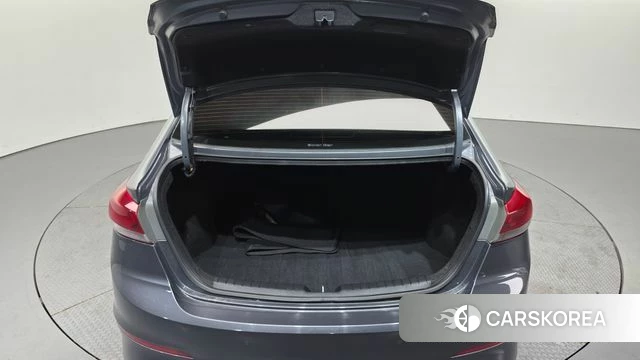 Hyundai Avante AD id 3845686 из Кореи 11