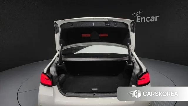 BMW 5 Series (G30) id 3427778 из Кореи 11