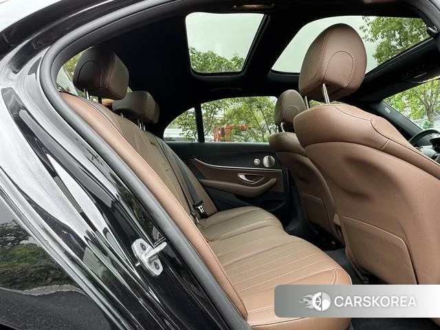 Mercedes-Benz E-class (imported) id 4300893 из Китая 11