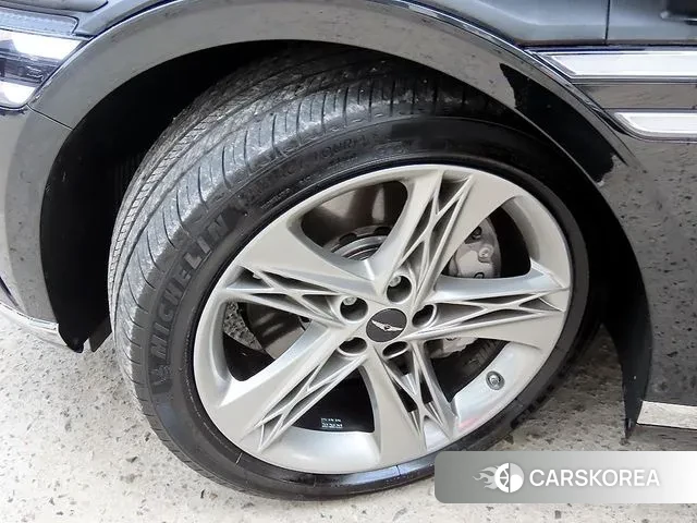 Genesis G90 (RS4) id 3478171 из Кореи 11