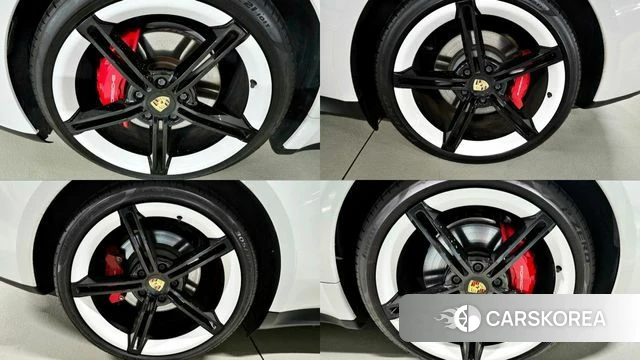Porsche Taycan id 4304084 из Кореи 11