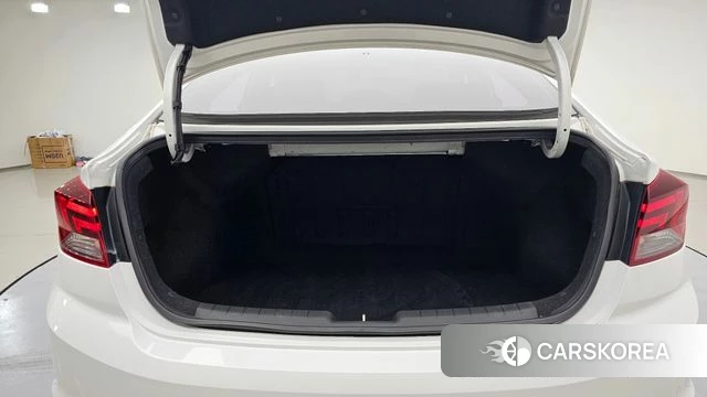 Hyundai The New Avante AD id 4683956 из Кореи 11