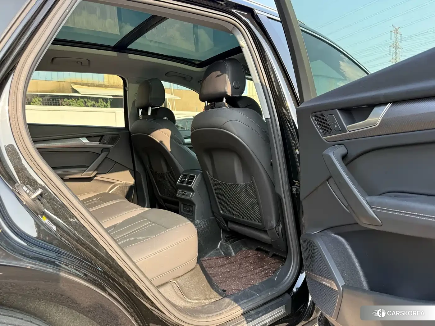 Audi Q5L id 4622778 из Китая 12