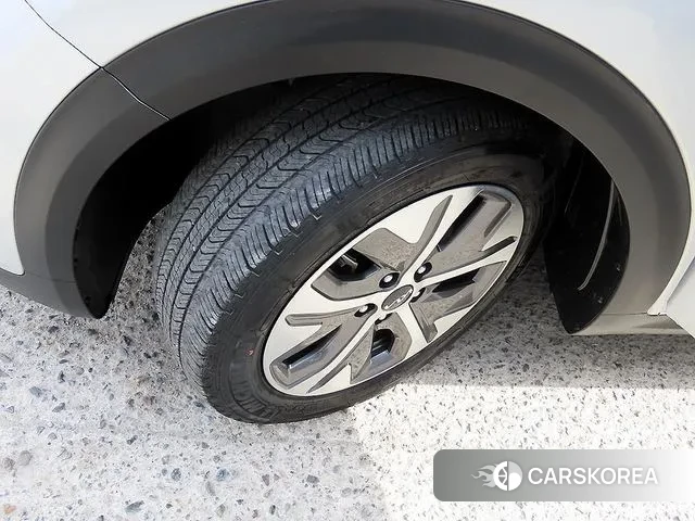 Kia Niro EV id 3373771 из Кореи 11