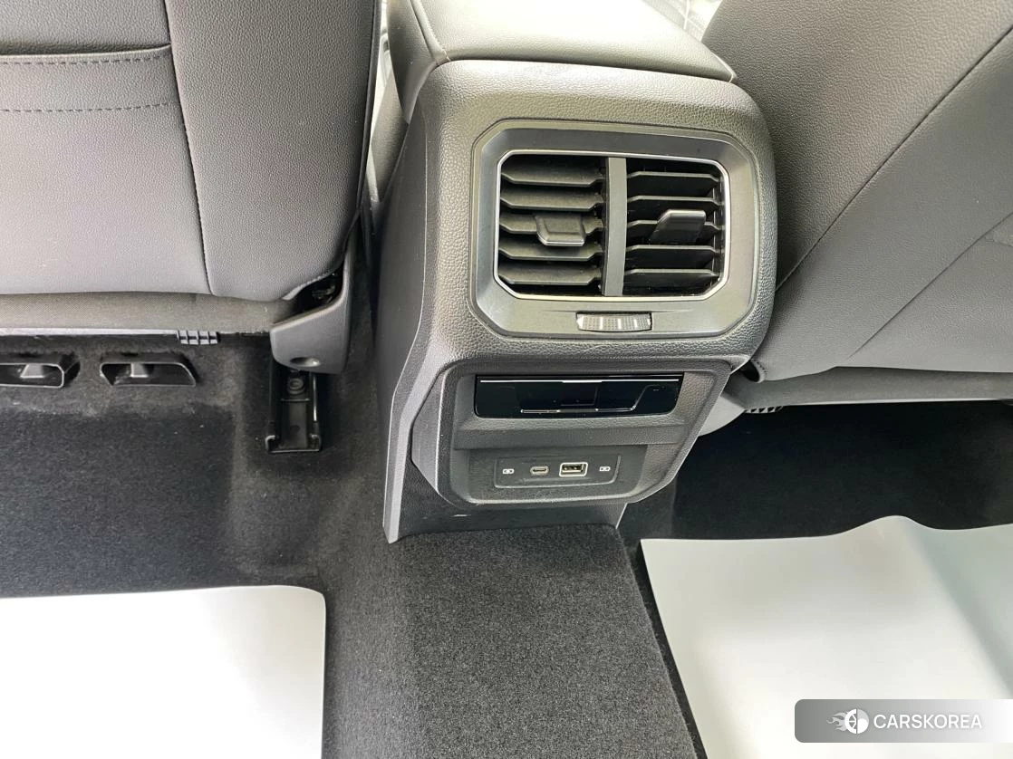 Volkswagen Tiguan L id 4492855 из Китая 11