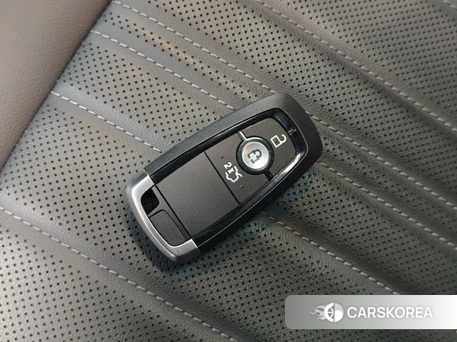Ford Mondeo id 4368187 из Китая 11