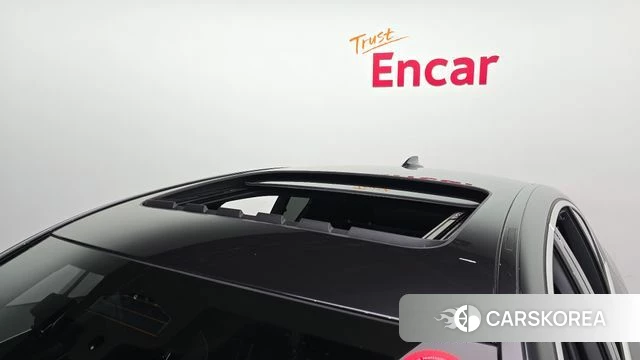 BMW 5 Series (G30) id 3839067 из Кореи 11