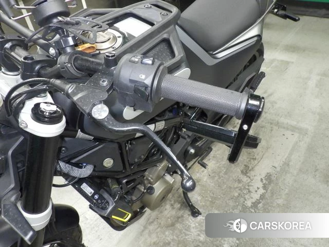 Husqvarna SVARTPILEN 401 id 3939697 из Японии 11