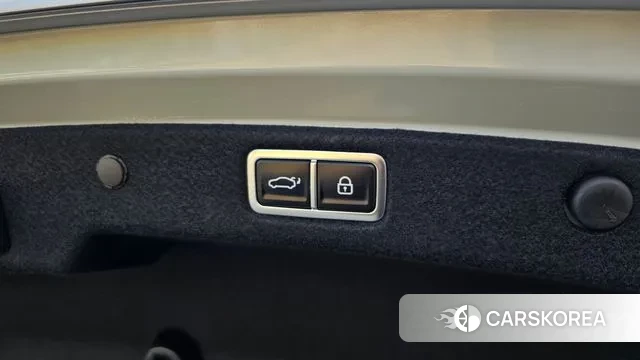 Hyundai Grandeur (GN7) id 3555061 из Кореи 11