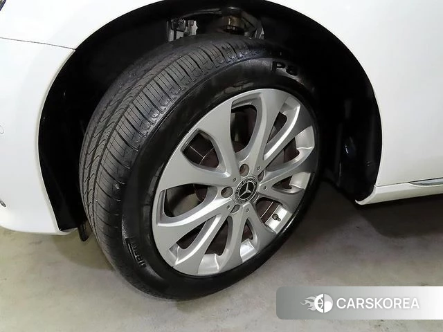 Mercedes-Benz E-Class W213 id 3879808 из Кореи 11