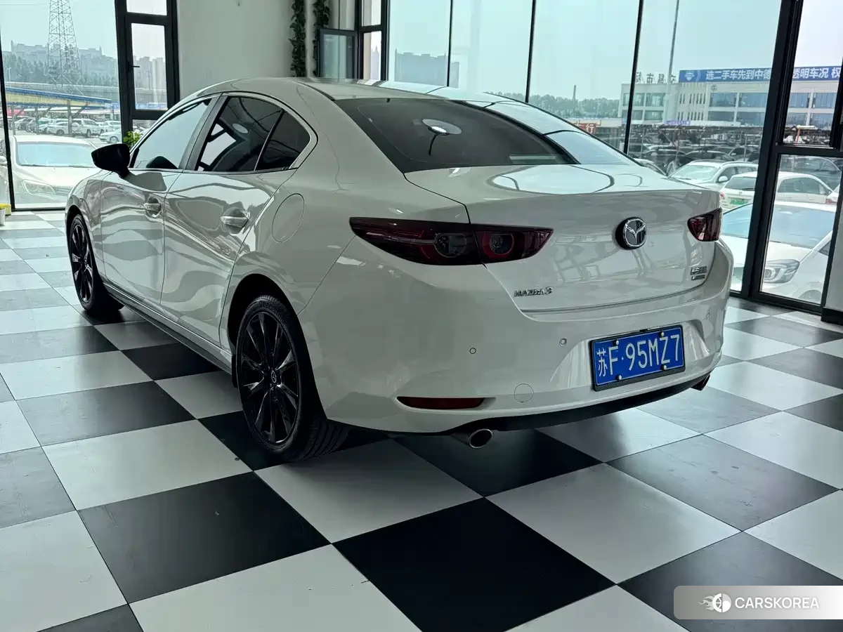 Mazda 3 id 4644424 из Китая 11