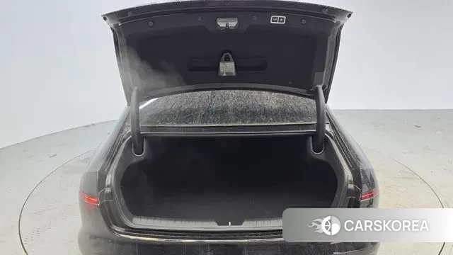 Hyundai Grandeur (GN7) id 3599798 из Кореи 11