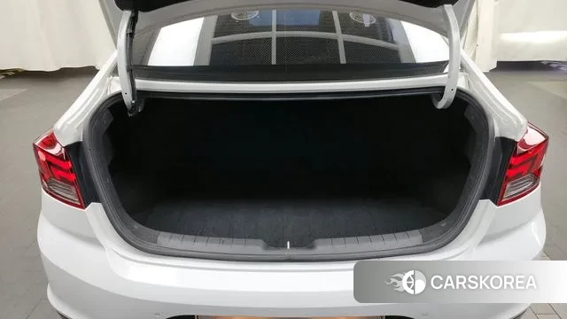 Hyundai The New Avante AD id 3434248 из Кореи 11